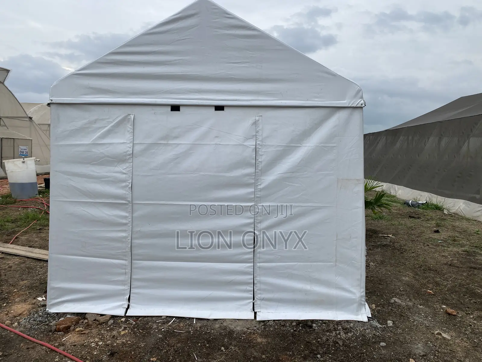 12x12 All Sides Covered