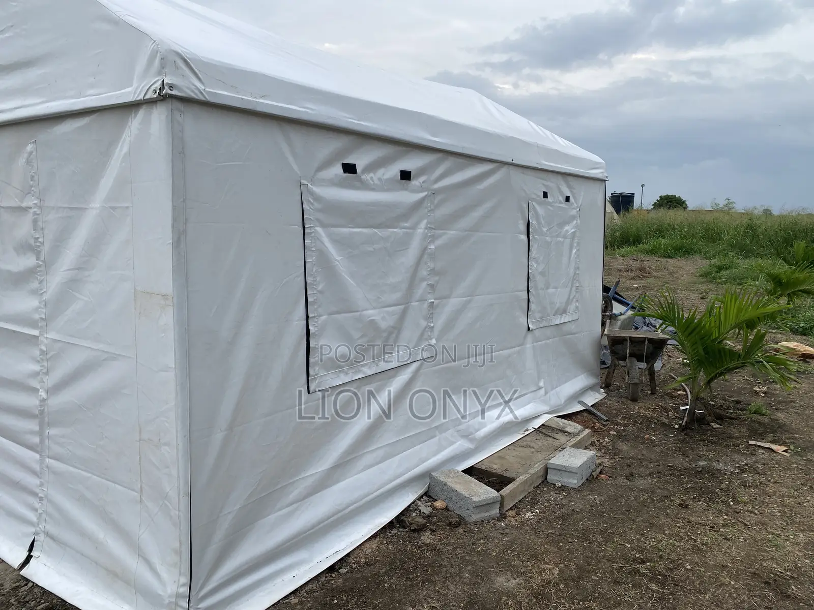 12x12 All Sides Covered