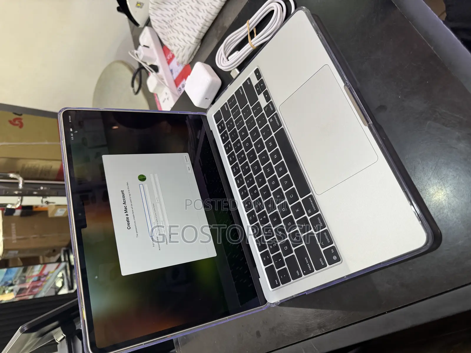 Laptop Apple MacBook Air 2025 M4 13-Inch 16GB Apple M4 SSD 256GB