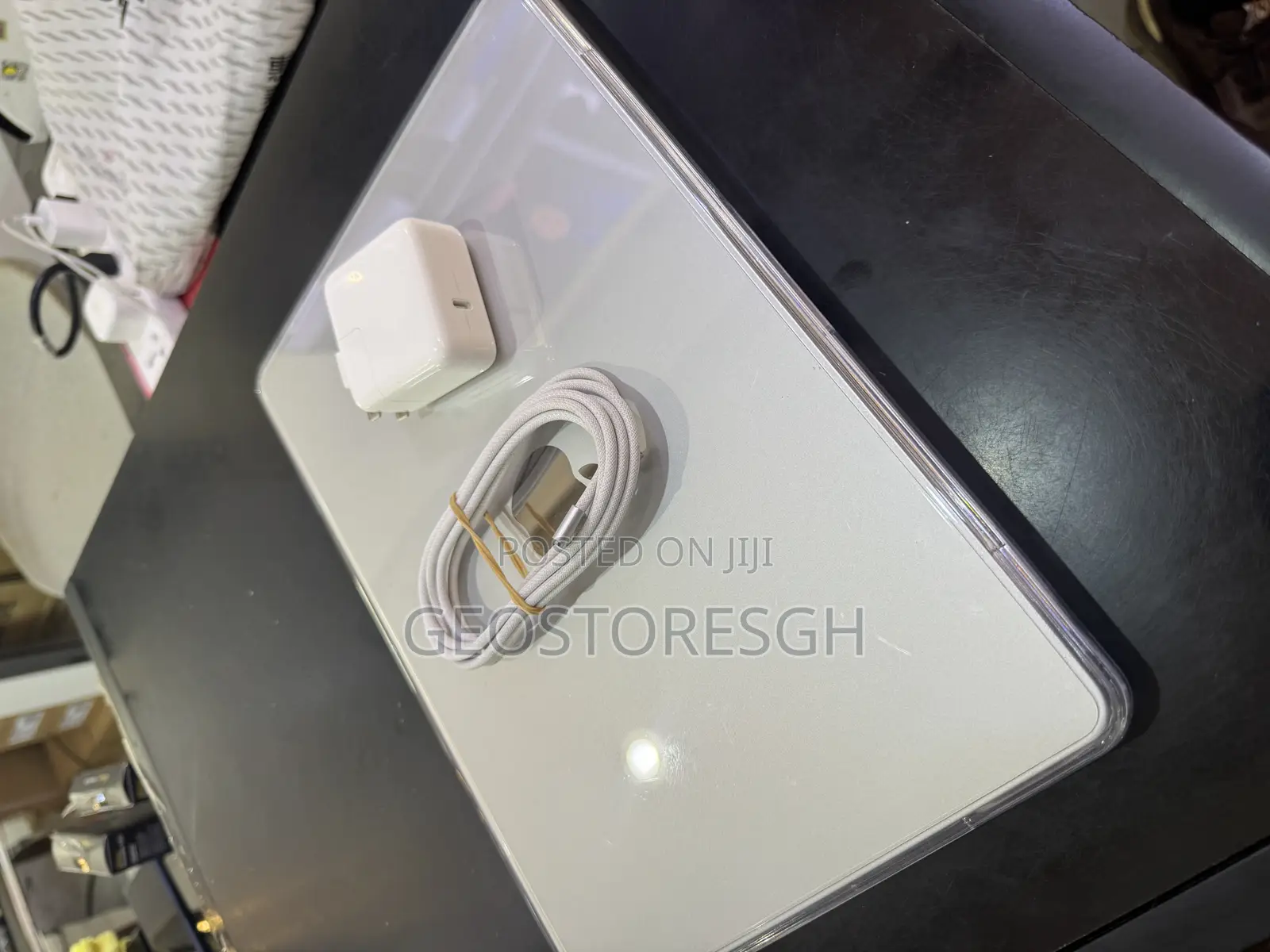 Laptop Apple MacBook Air 2025 M4 13-Inch 16GB Apple M4 SSD 256GB