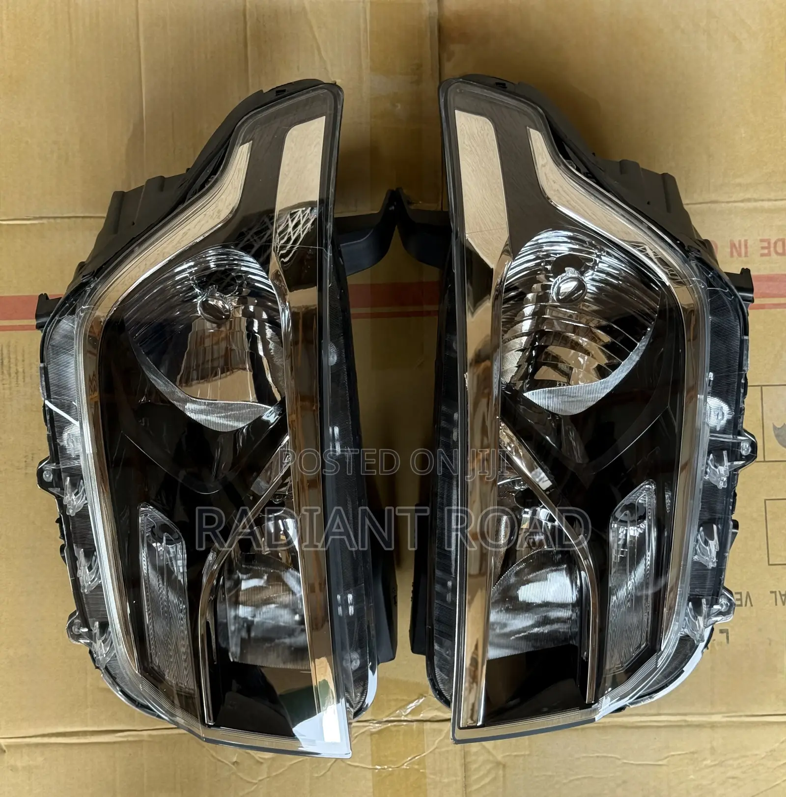 Hyundai H-1 2017 Headlight