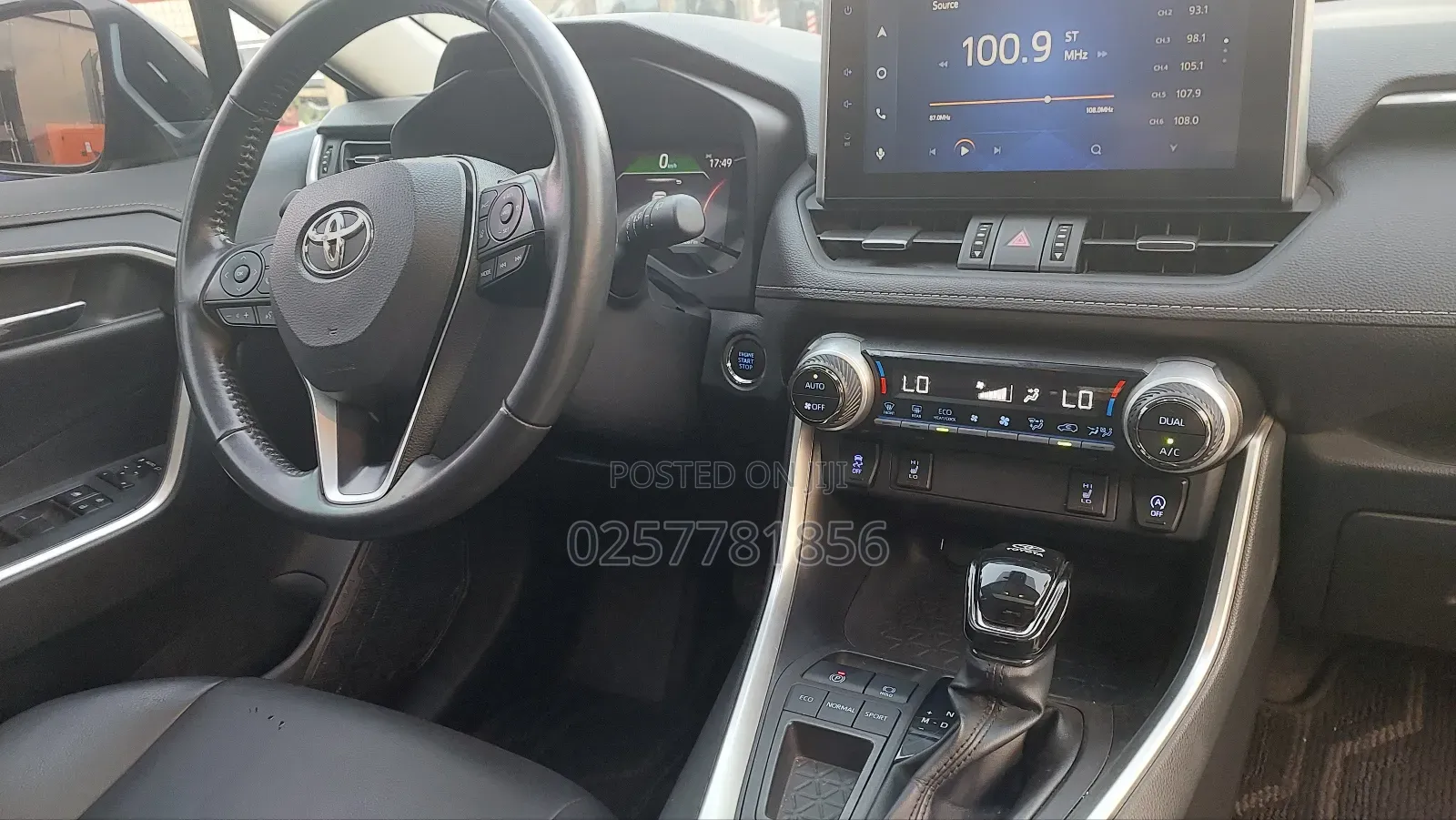 Toyota RAV4 XLE Premium AWD 2023 Black