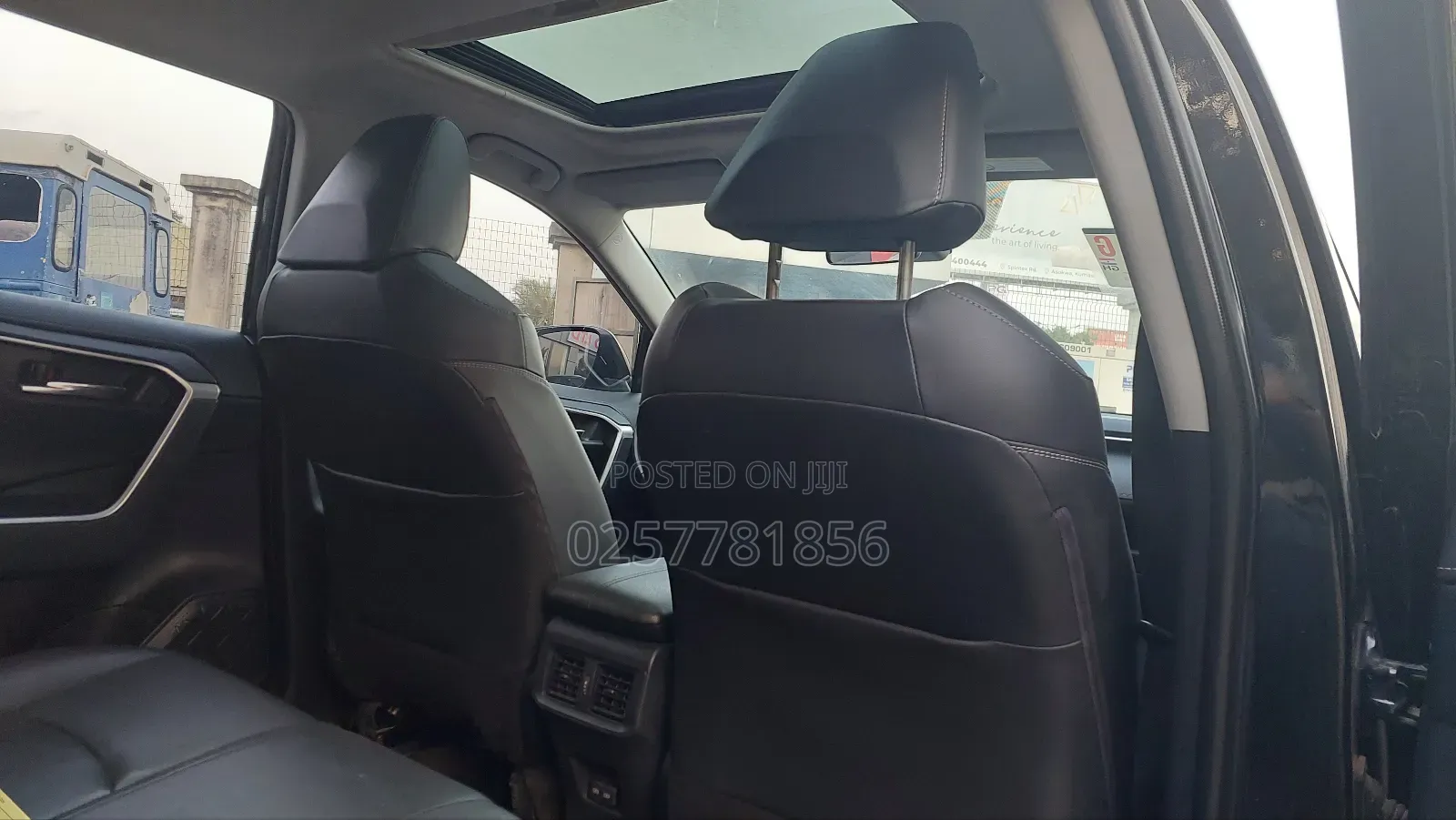 Toyota RAV4 XLE Premium AWD 2023 Black