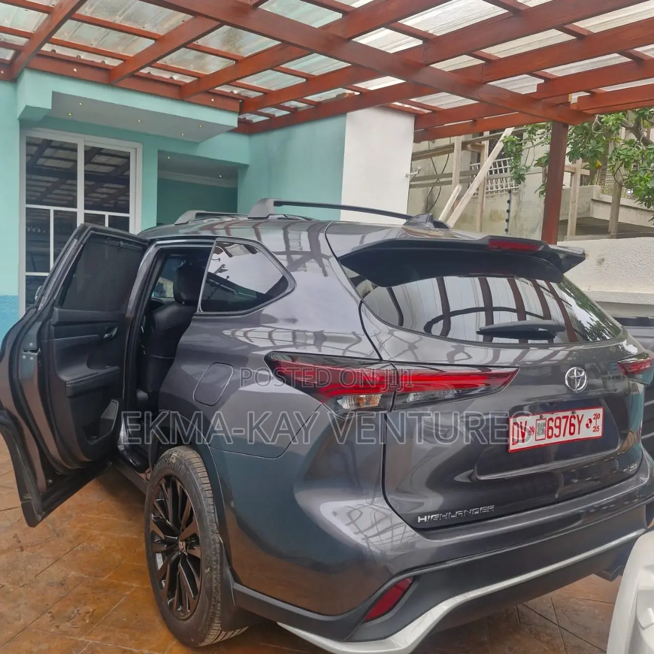 Toyota Highlander XSE AWD 2024 Gray