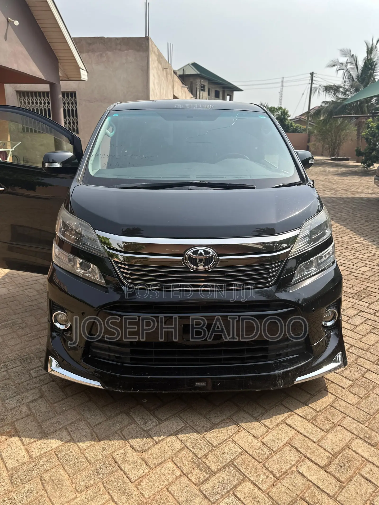 Toyota Vellfire 2013 Black