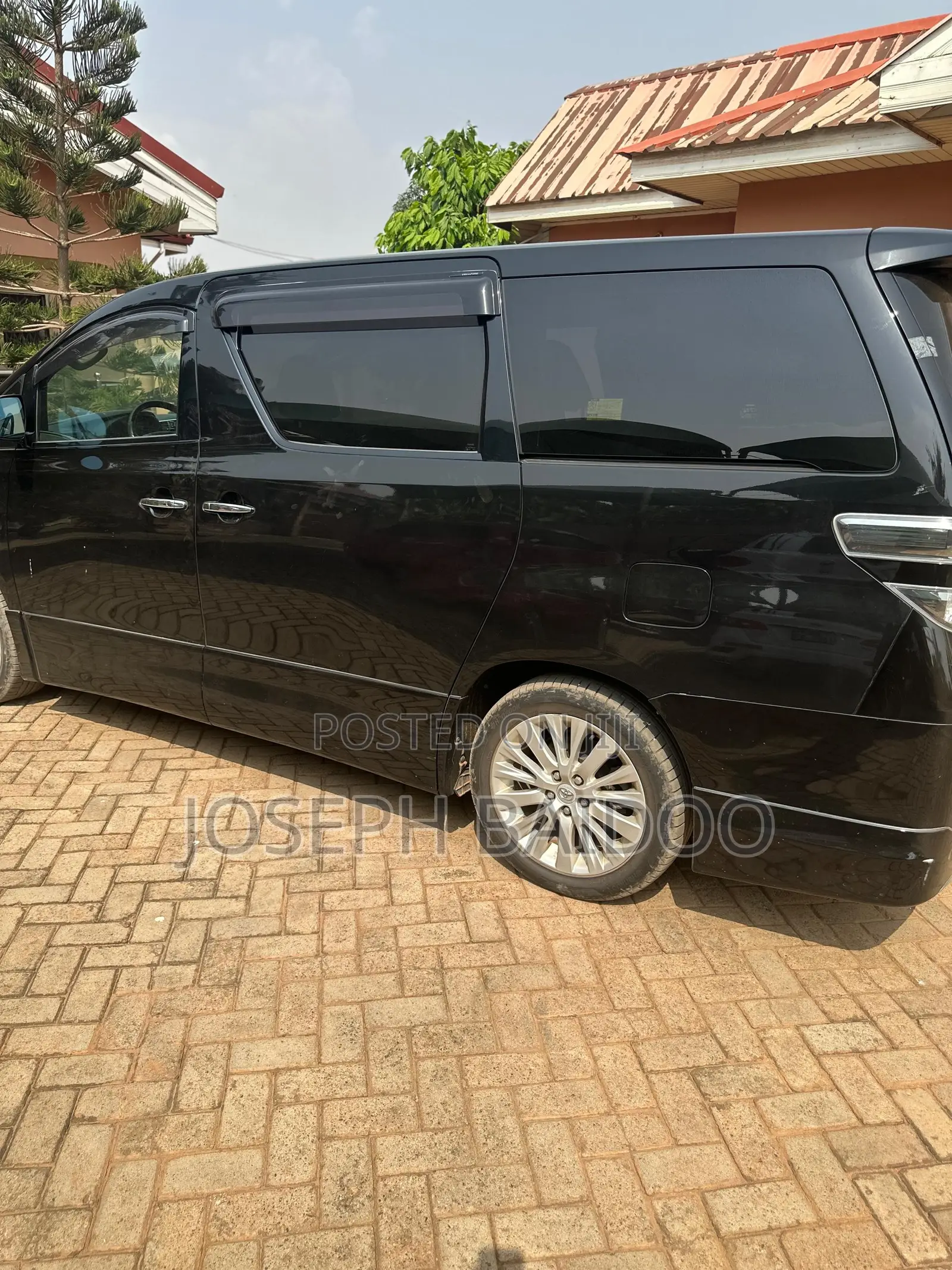 Toyota Vellfire 2013 Black