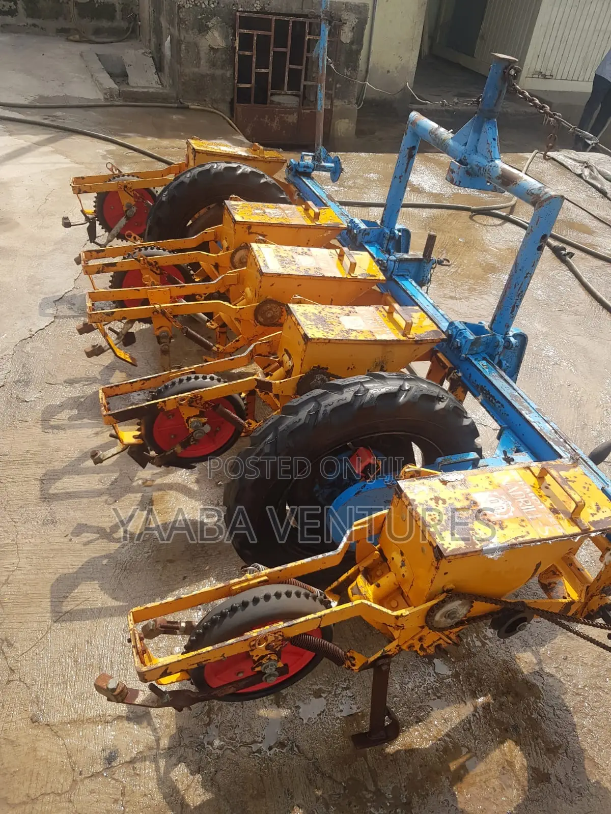 Machinery Planter