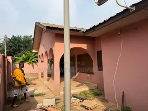 6bdrm House in Commandos for sale