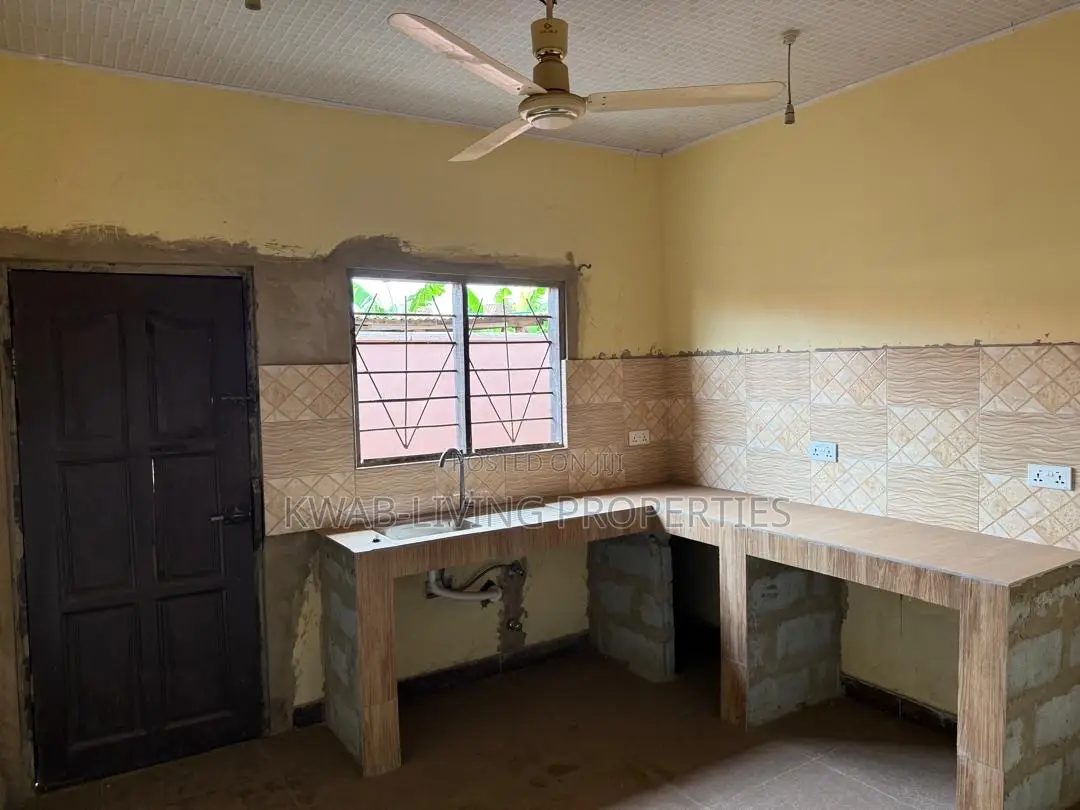 6bdrm House in Commandos for sale