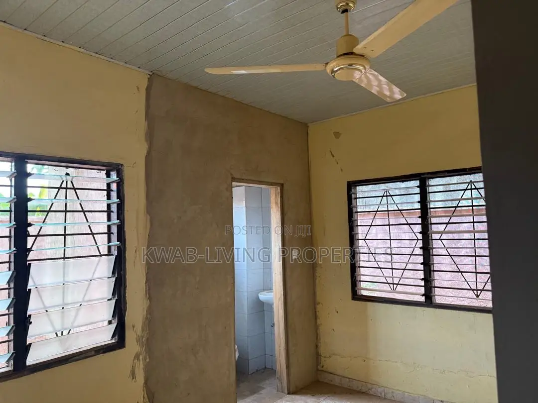 6bdrm House in Commandos for sale