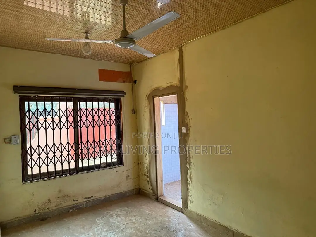 6bdrm House in Commandos for sale