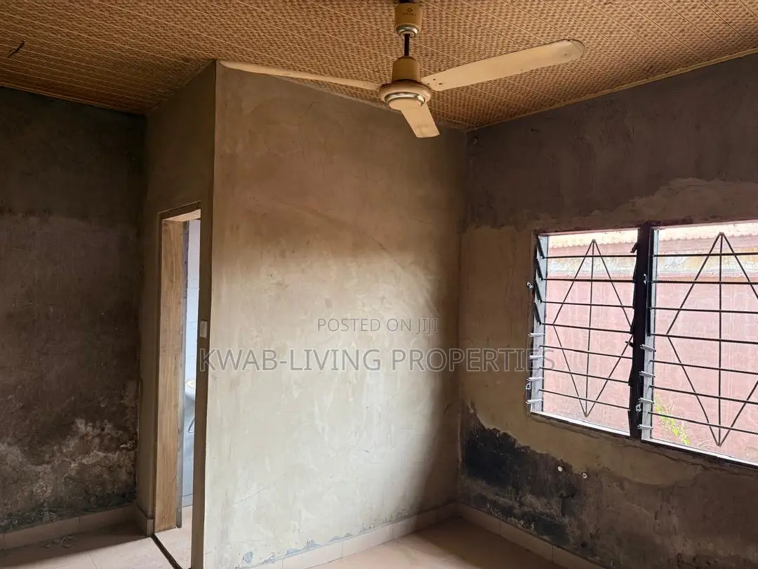 6bdrm House in Commandos for sale