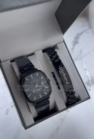 Customized Watch and Bracelet Set for Unisex