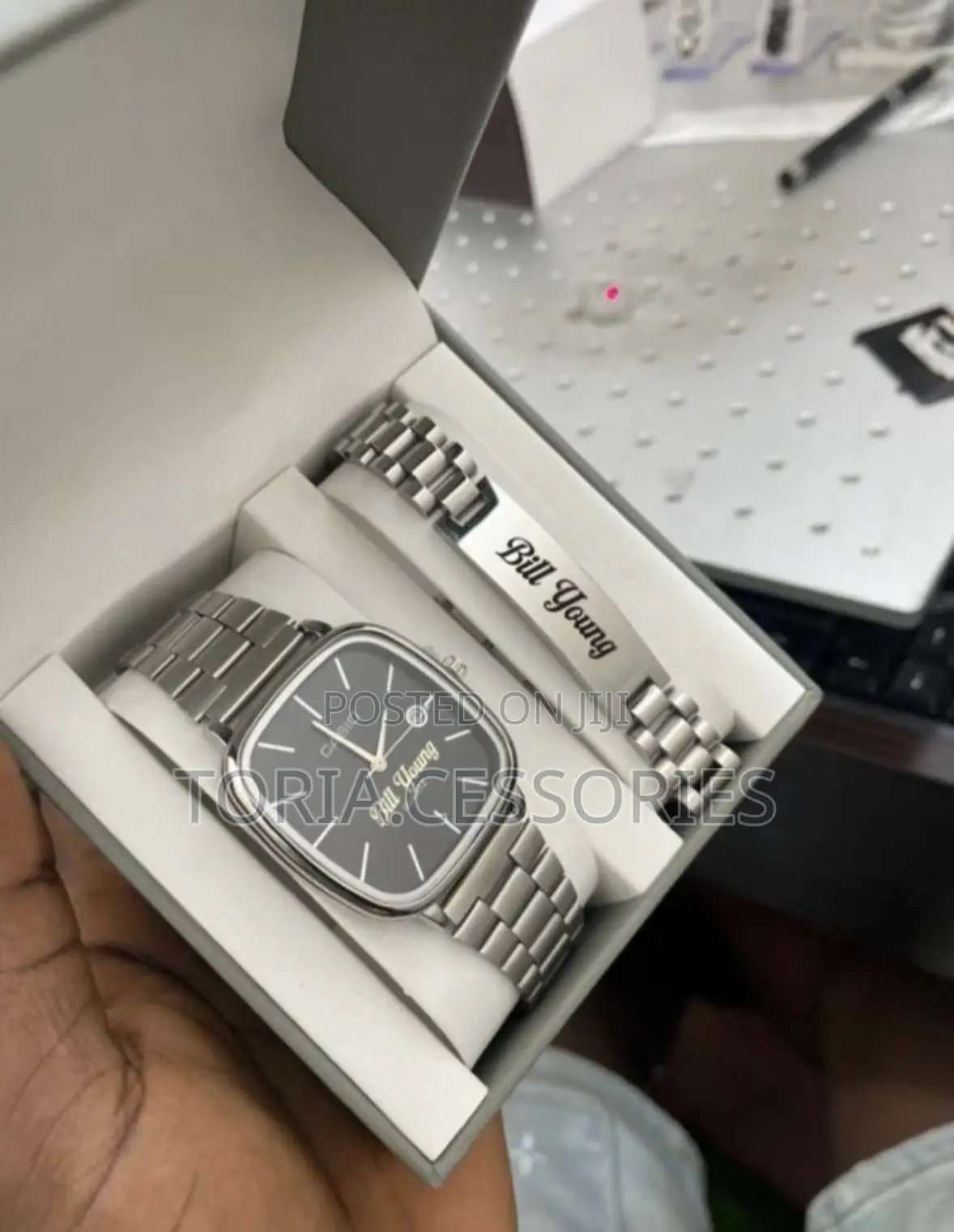 Customized Watch and Bracelet Set for Unisex