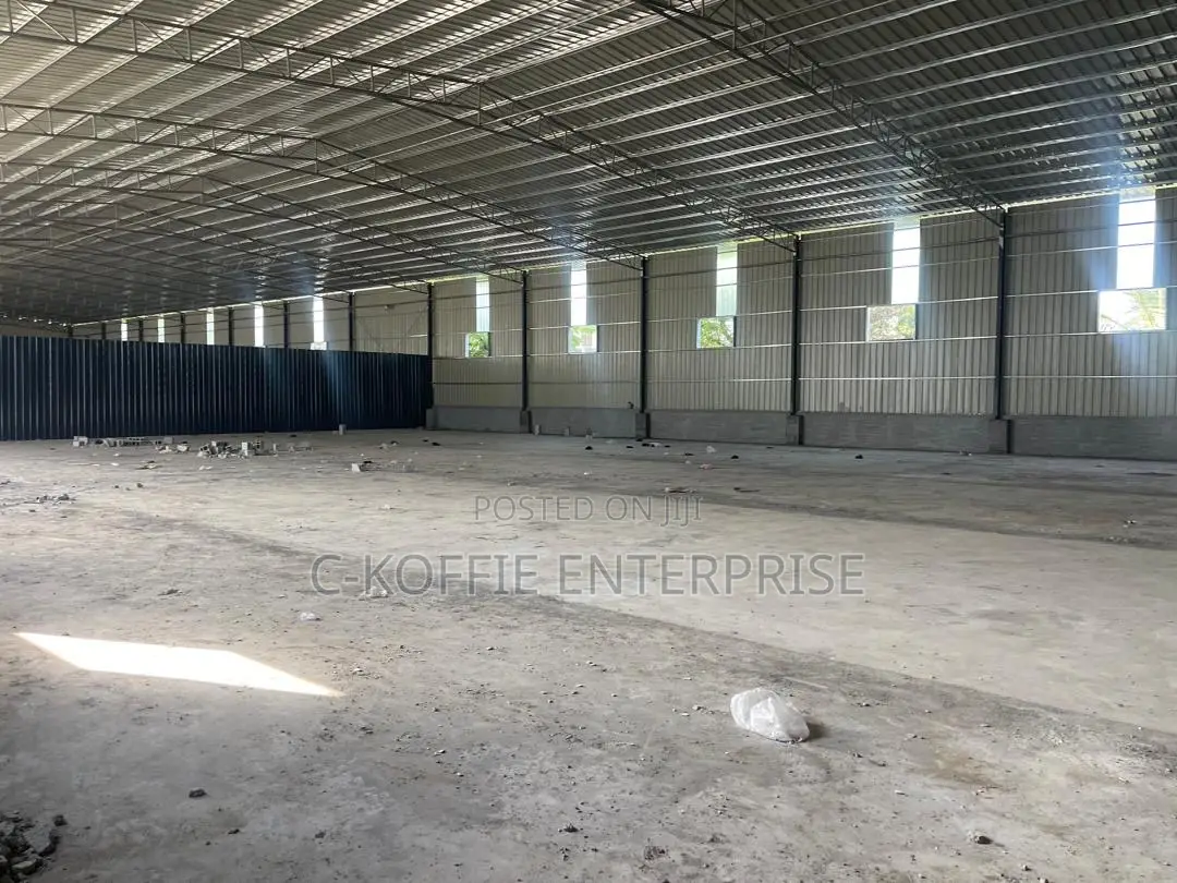 10,000 SQM Warehouse $3 Per SQM Rent at Tema