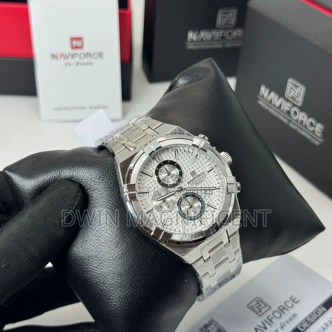 Naviforce Nf8042 Men's Quartz Chronograph Wristwatch