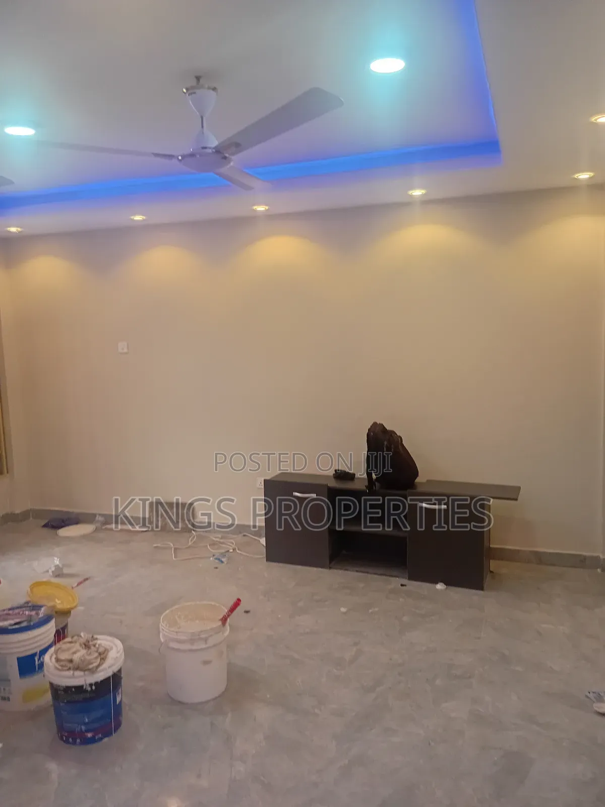 2bdrm Apartment in West Hills for rent