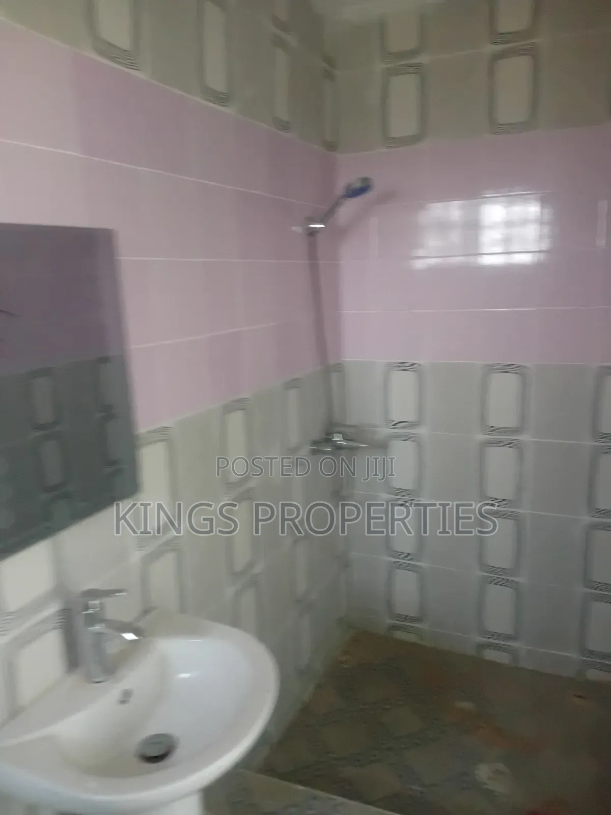 2bdrm Apartment in Kings Properties, Mallam Market for rent