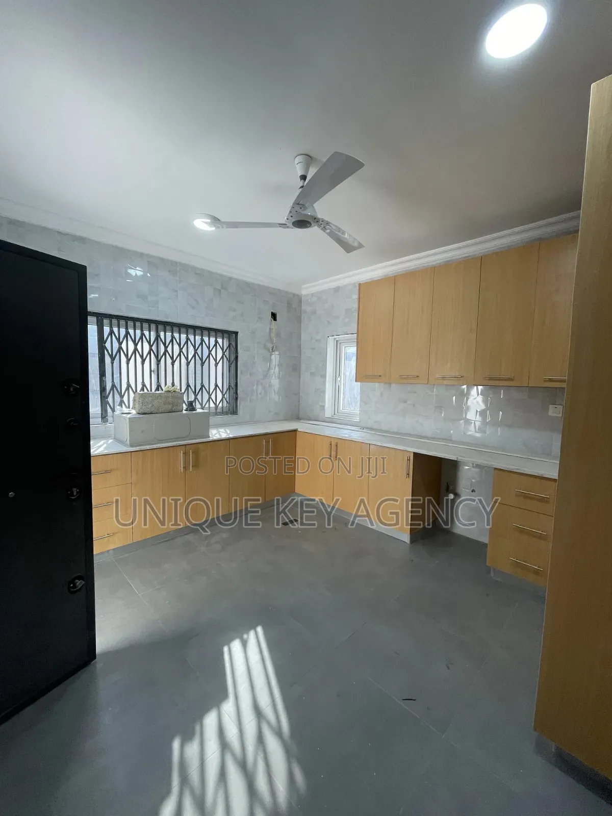 3bdrm Apartment in Unique Key Agency, Accra Metropolitan for rent