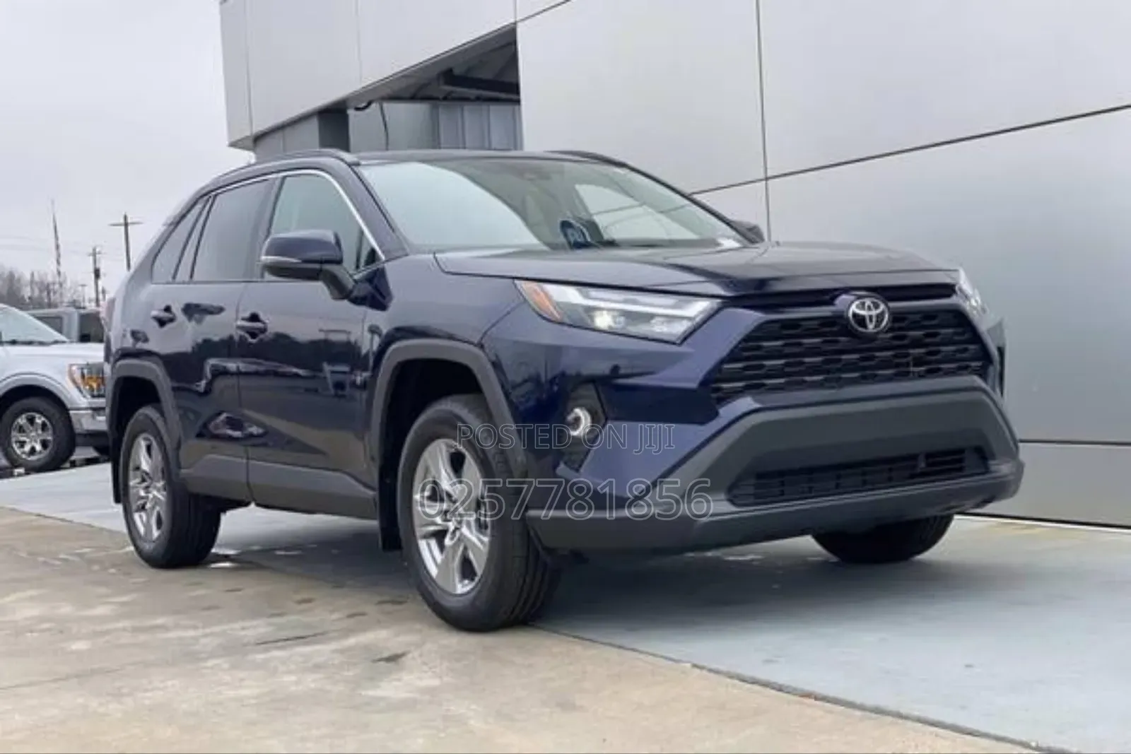 Toyota RAV4 XLE Premium AWD 2023 Black
