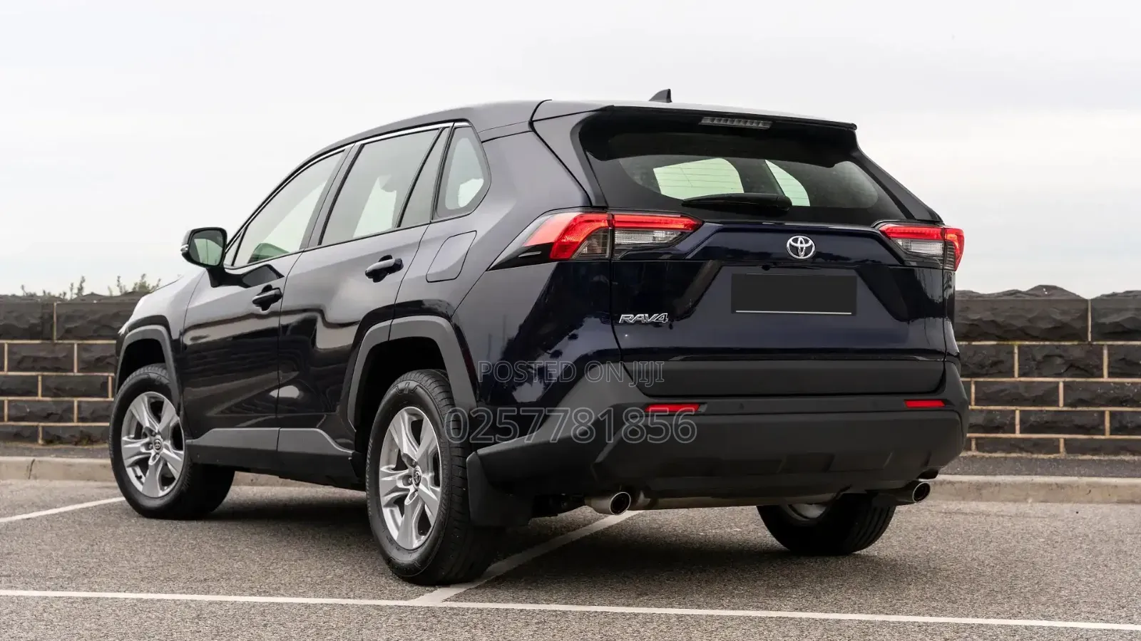 Toyota RAV4 XLE Premium AWD 2023 Black