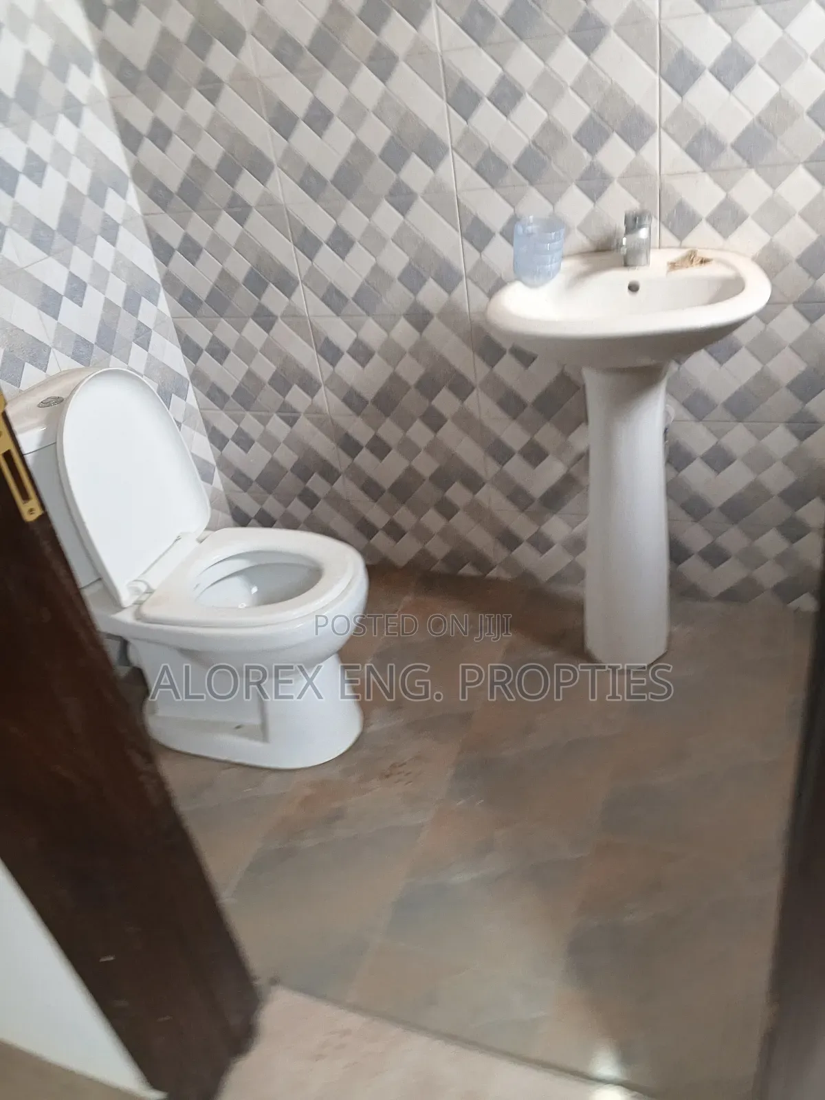 1bdrm Apartment in Amrahia, Malejor for rent