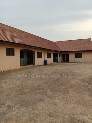 2bdrm Apartment in Foster Home, Adenta for rent