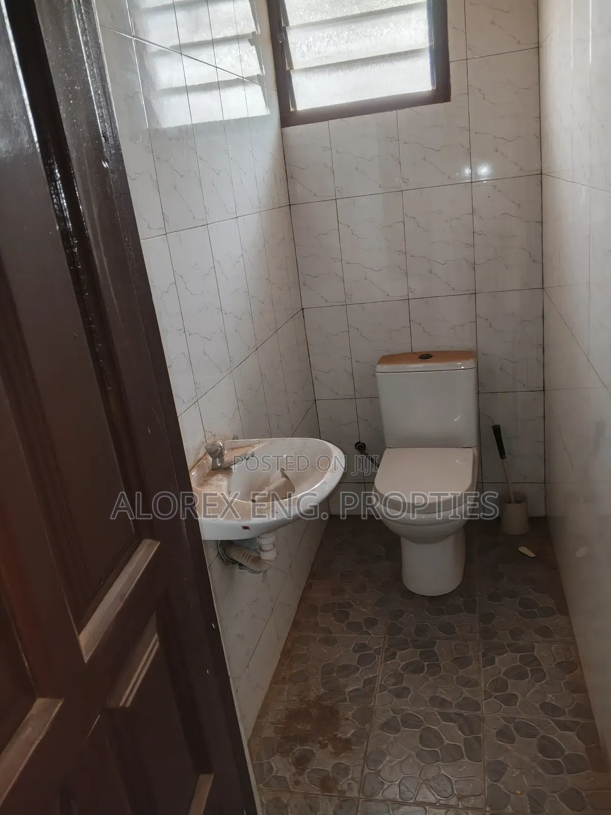 2bdrm Apartment in Foster Home, Adenta for rent