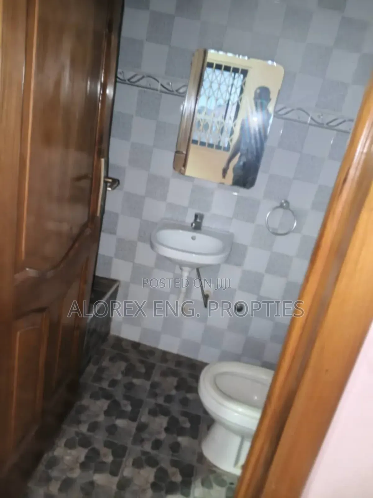 2bdrm Apartment in Foster Home, Adenta for rent