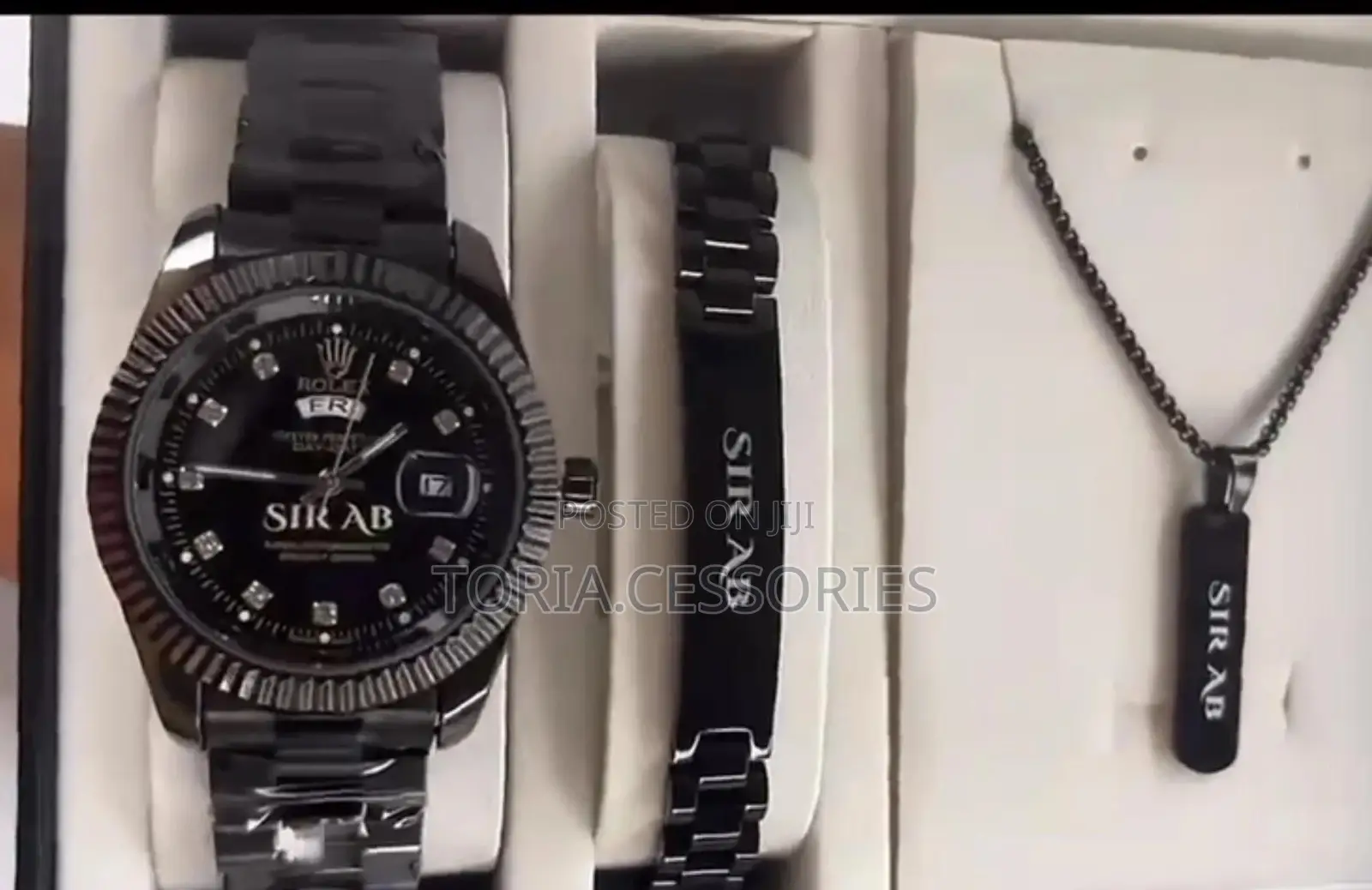 Customized Watch and Bracelet Set for Unisex