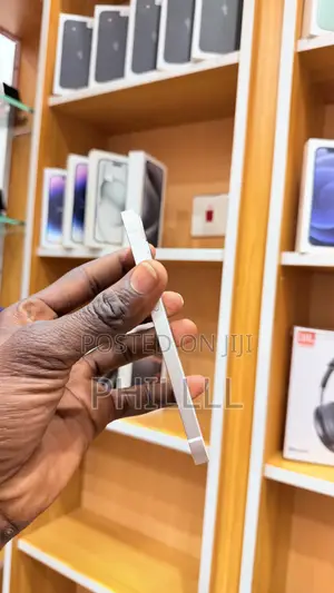 Apple iPhone 13 128 GB White