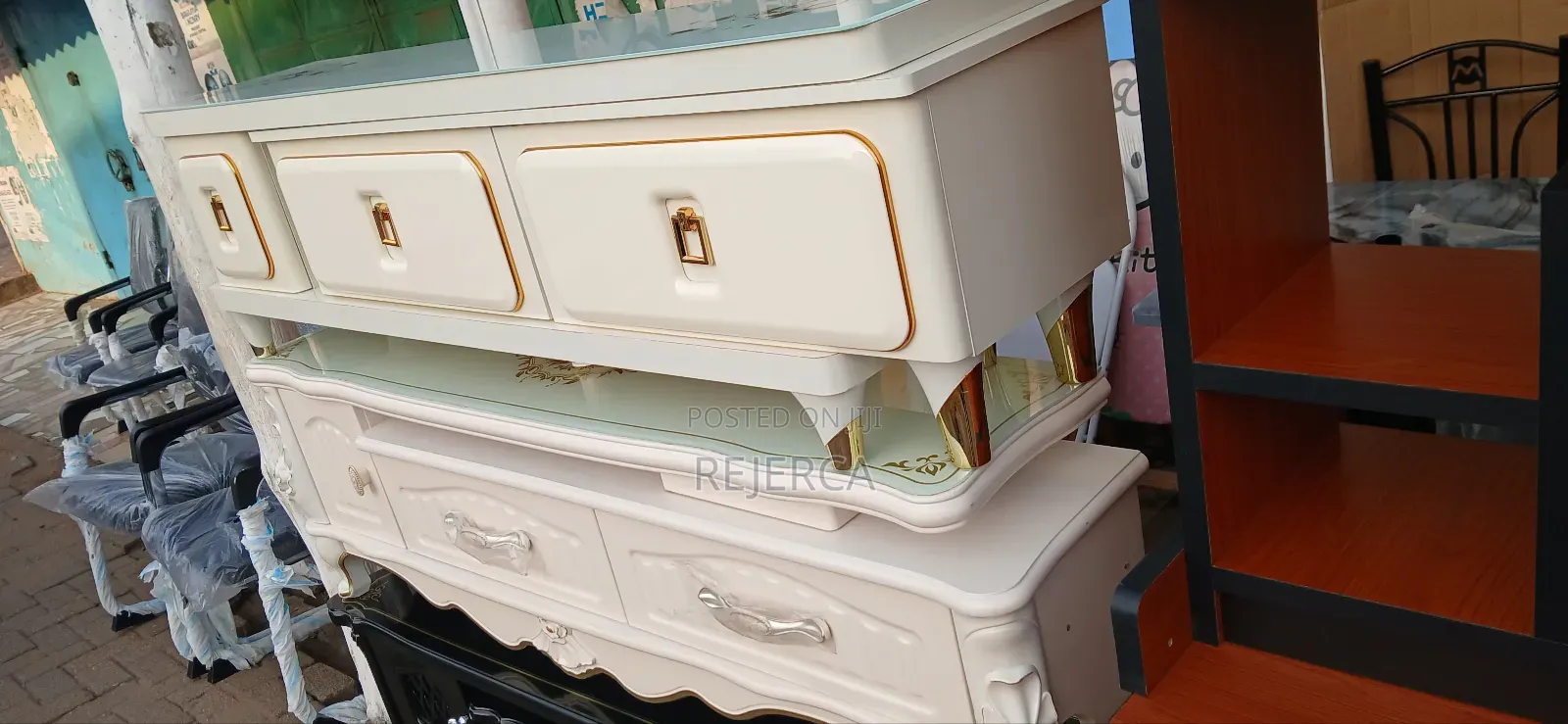 White Tv Stand