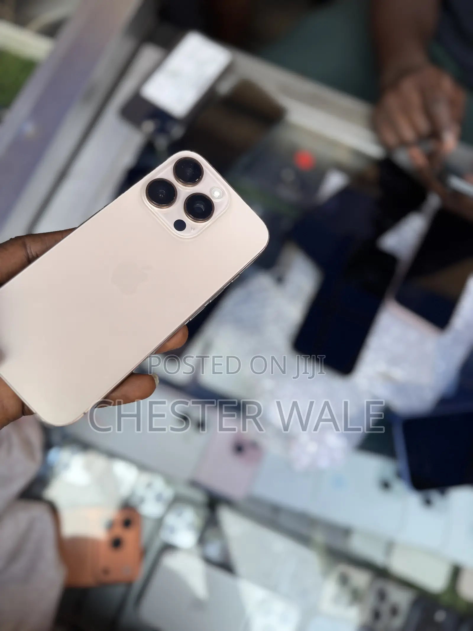 Apple iPhone 16 Pro 256 GB Gold