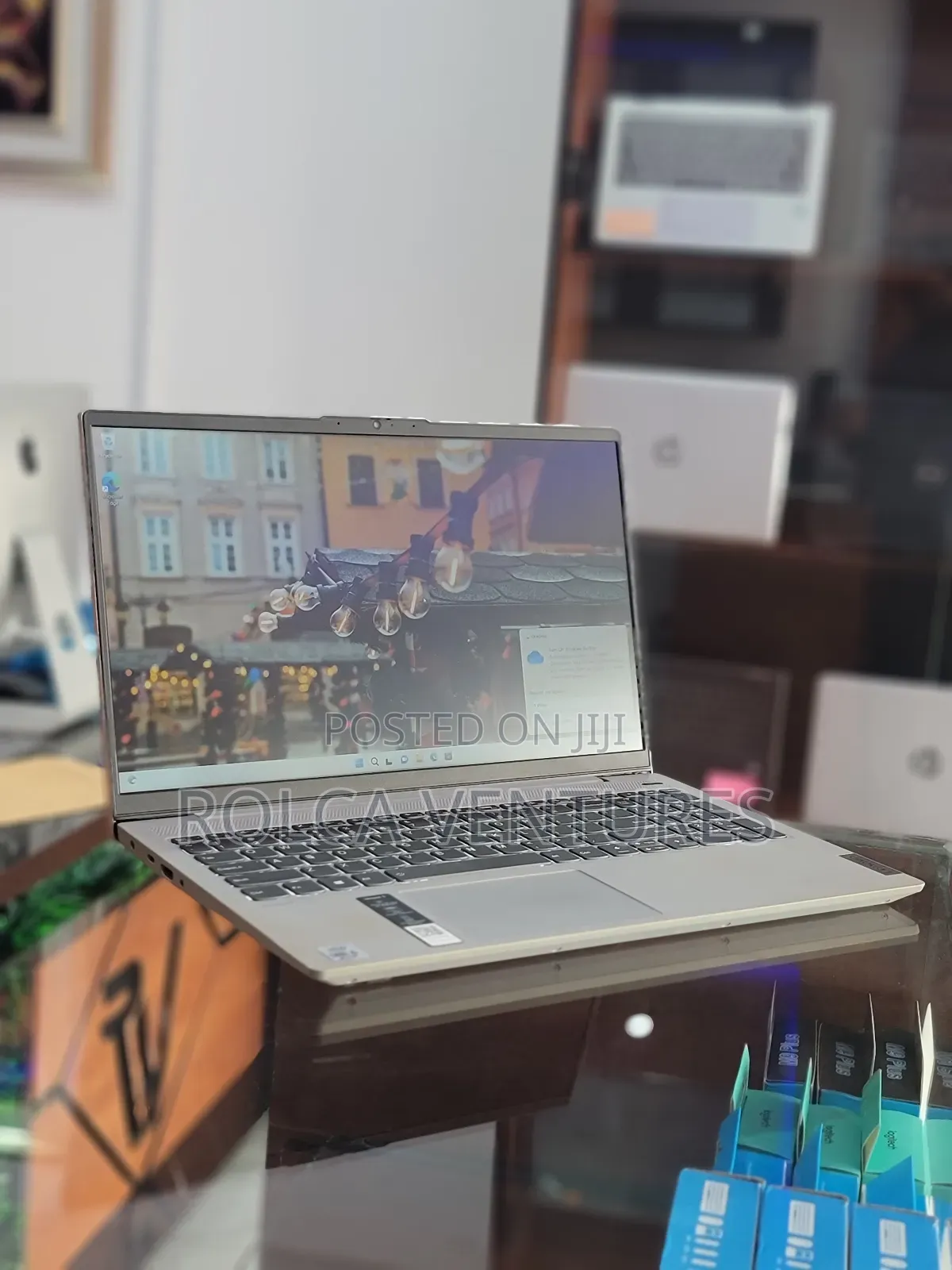 Laptop Lenovo IdeaPad 520S 8GB Intel Core i5 SSD 512GB