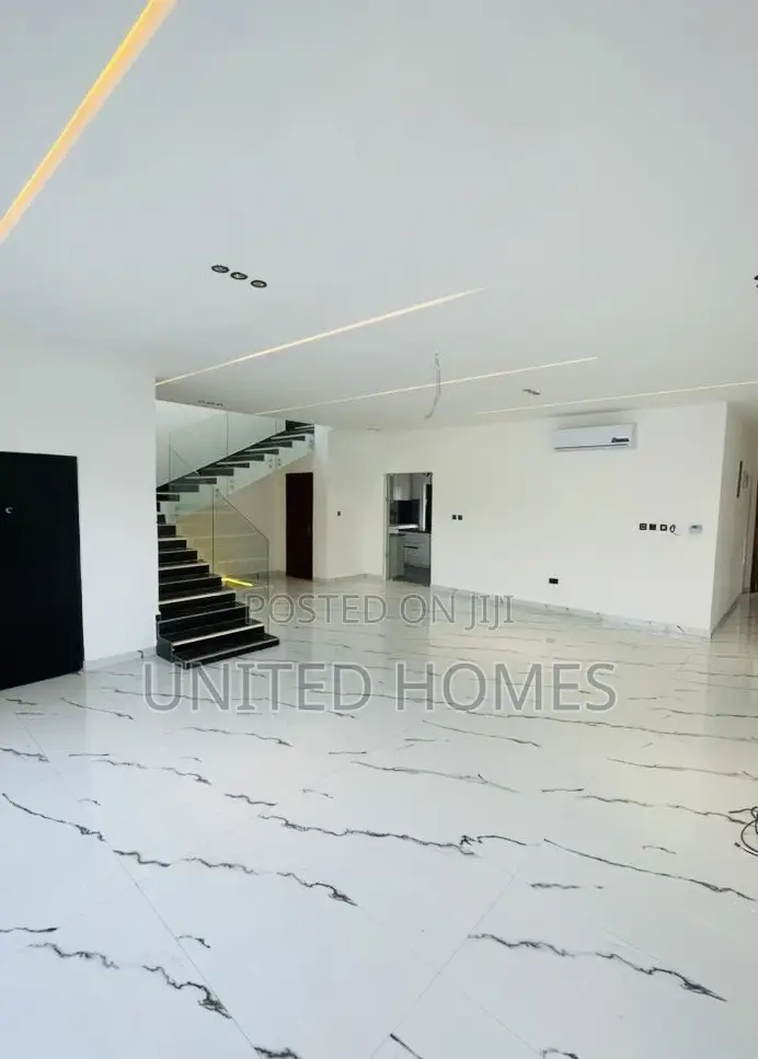 5bdrm House in Oyarifa for sale