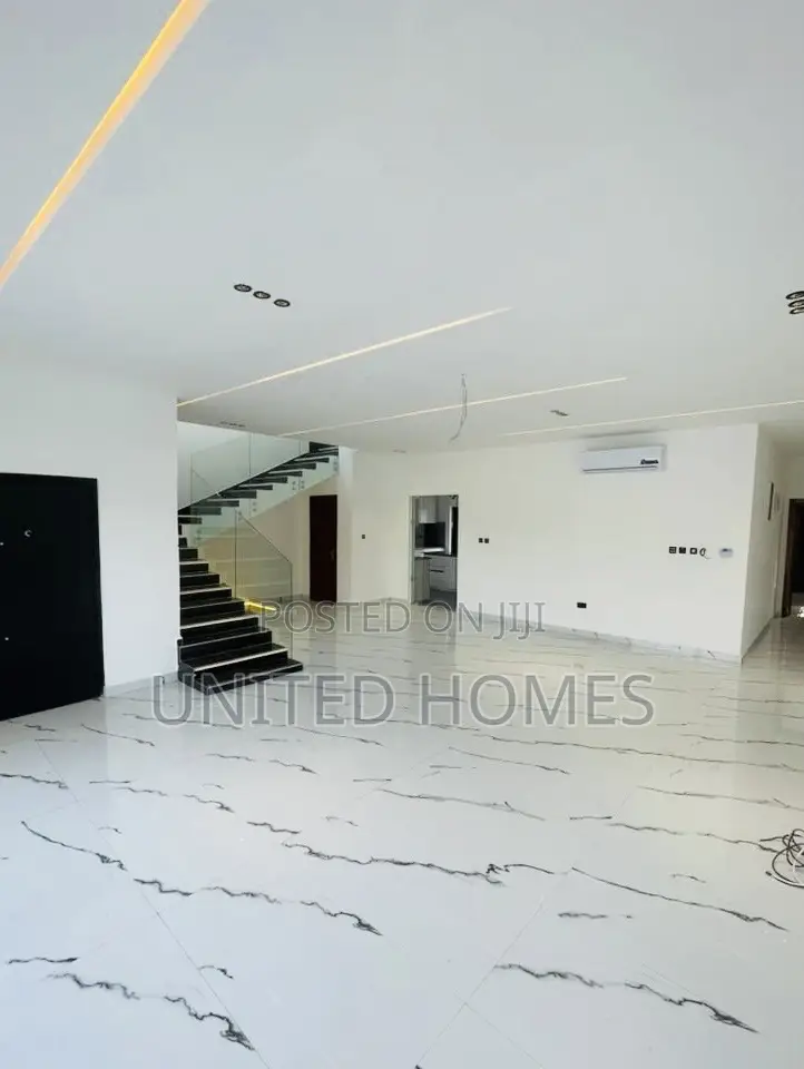 5bdrm House in Oyarifa for sale