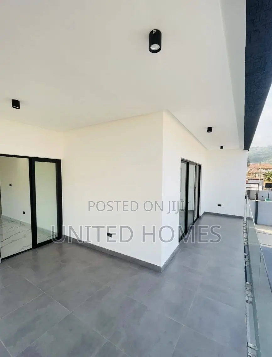 5bdrm House in Oyarifa for sale