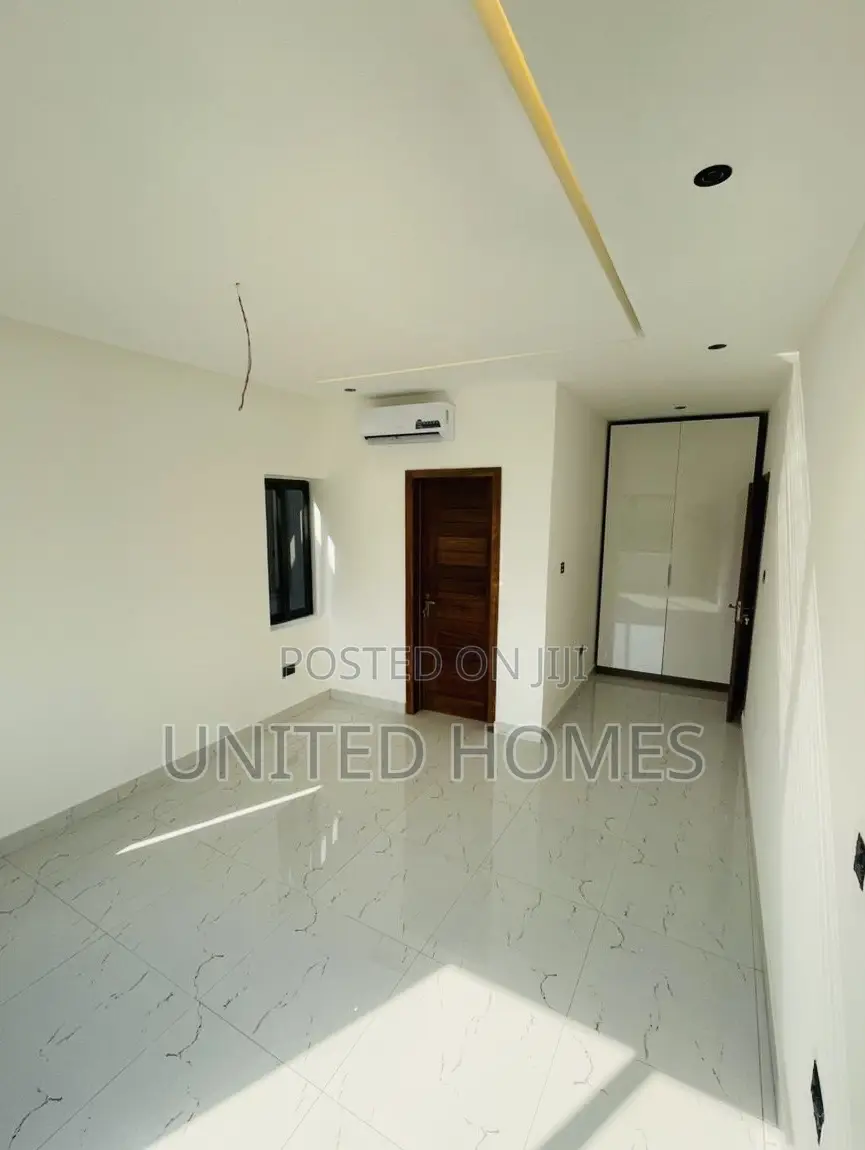 5bdrm House in Oyarifa for sale