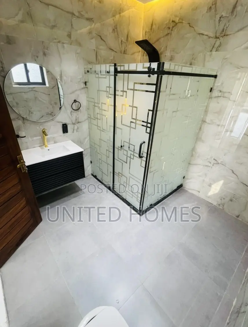 5bdrm House in Oyarifa for sale