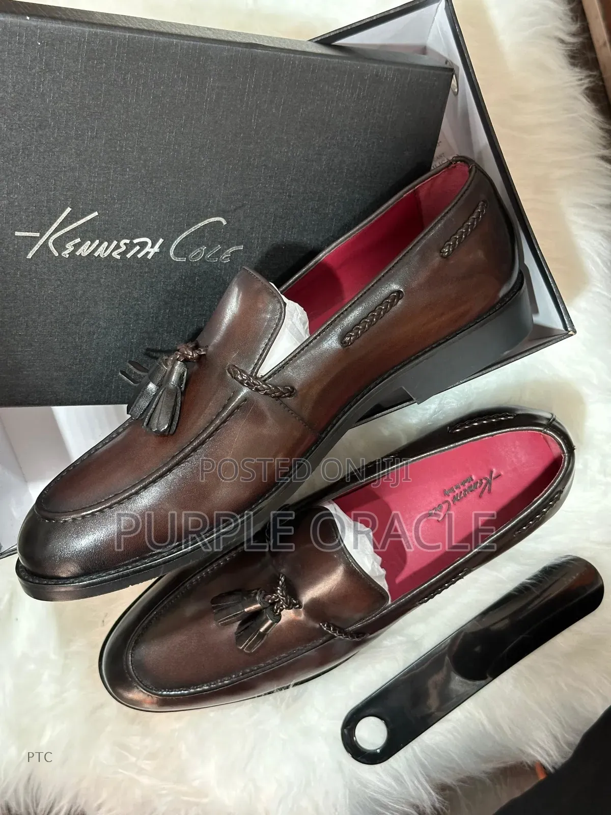 Kenneth Cole Brown Leather Tassel Loafers.
