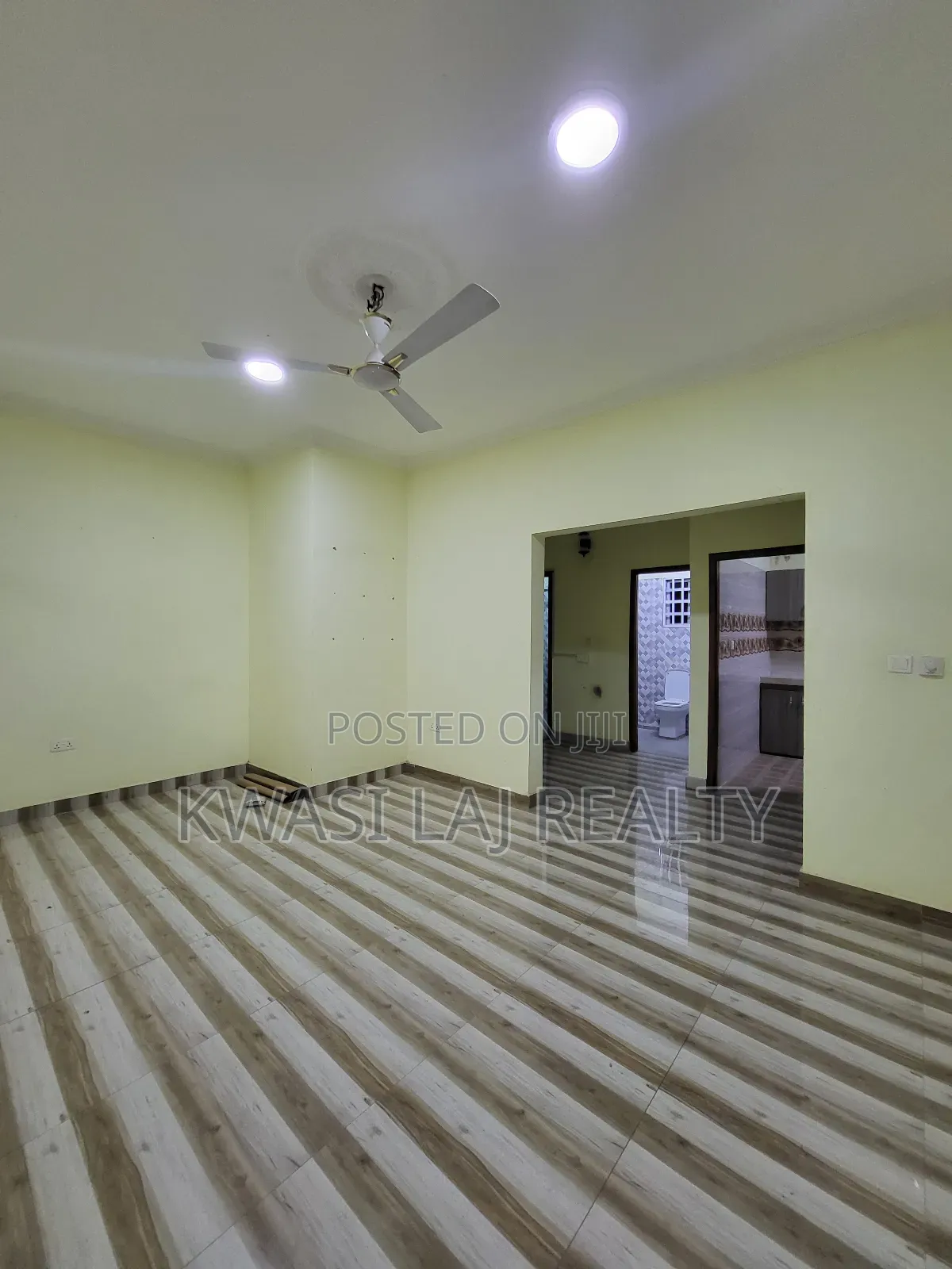 2bdrm Apartment in Whitecross, Weija for rent