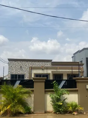 3bdrm House in Ashley Botwe for sale