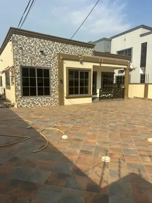 3bdrm House in Ashley Botwe for sale