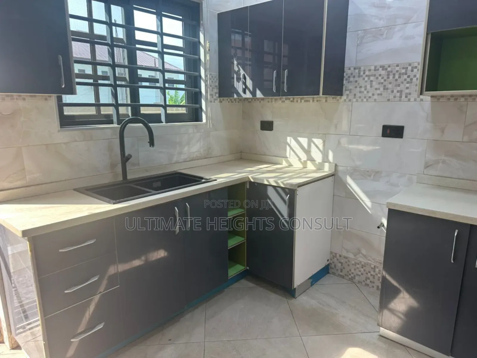 3bdrm House in Ashley Botwe for sale