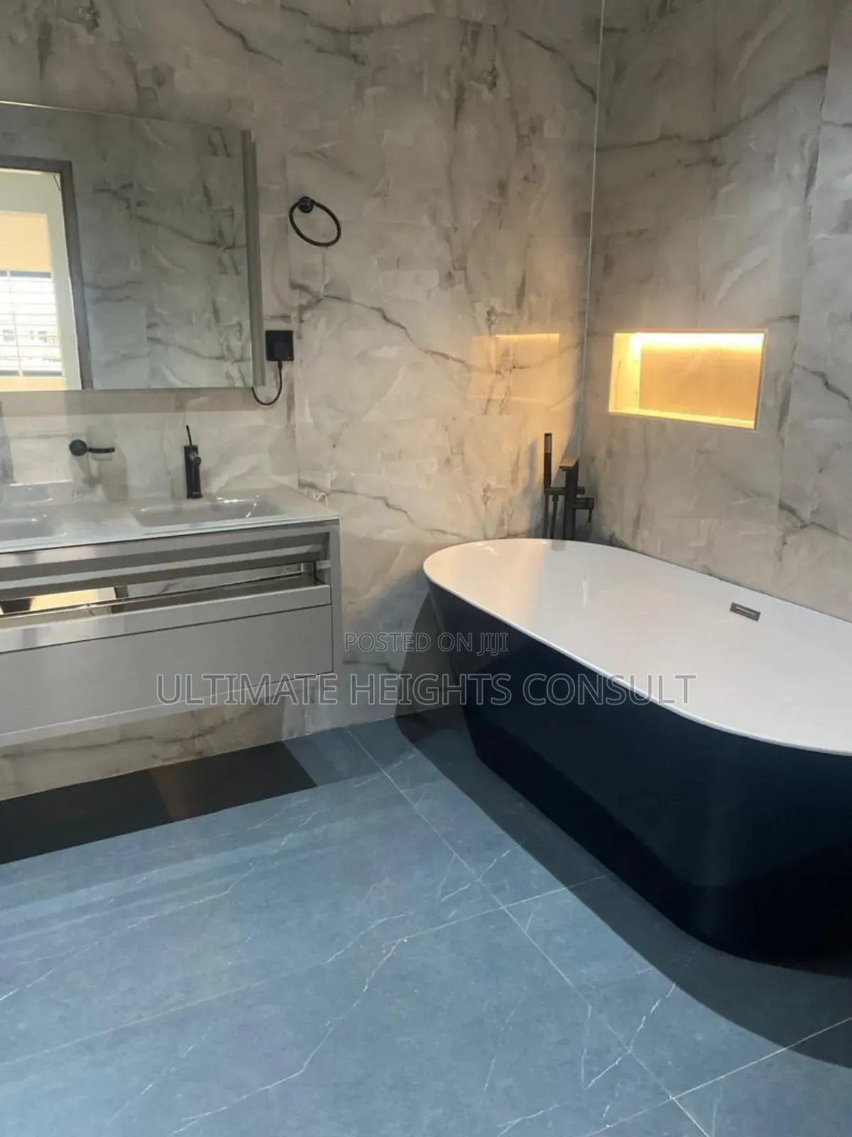 4bdrm House in Ashaley Botwe for sale