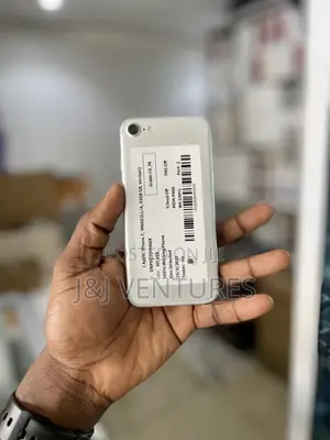 Apple iPhone 7 32 GB Silver