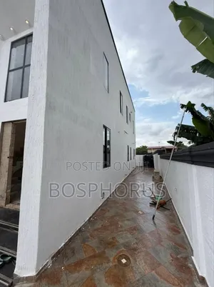 4bdrm House in Adenta for sale