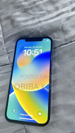 Apple iPhone 12 64 GB Black