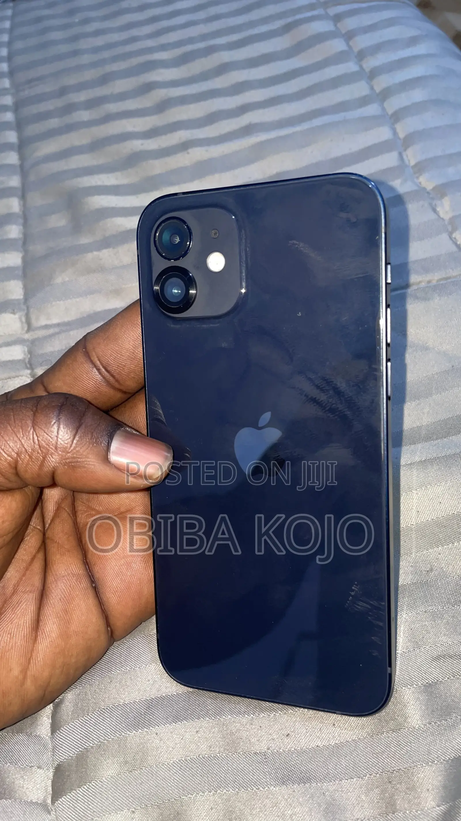 Apple iPhone 12 64 GB Black