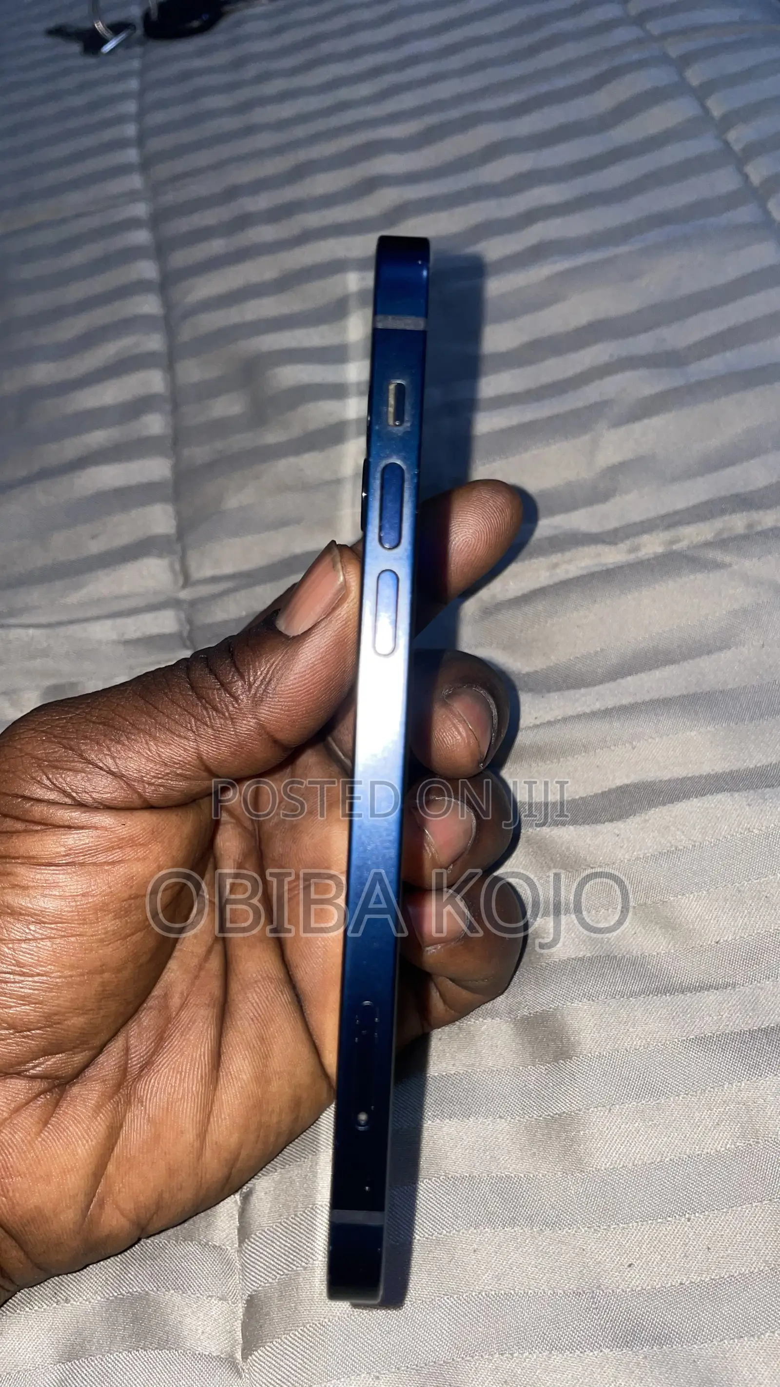 Apple iPhone 12 64 GB Black